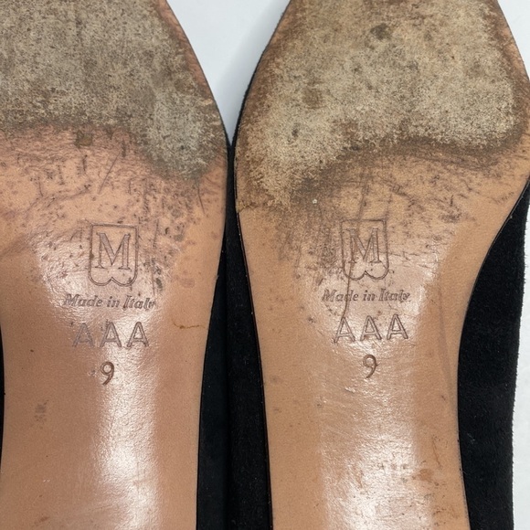 Bruno Magli Jenny Black Suede Low Heeled Bow Pumps Sz 9 AAA - Picture 6 of 10